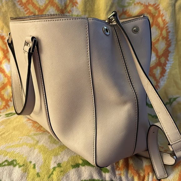 Kate Spade 3 pocket handbag with shoulder strap - Picture 8 of 8